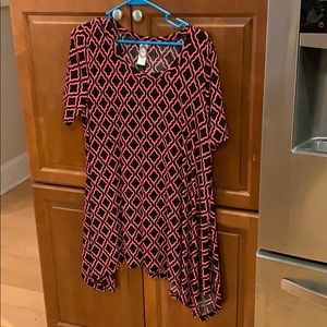 Black and pink tunic